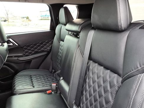 Used 2022 Mitsubishi Outlander SEL image 20