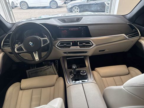 Used 2021 BMW X5 xDrive40i w/ M Sport Package AWD/4WD image 11