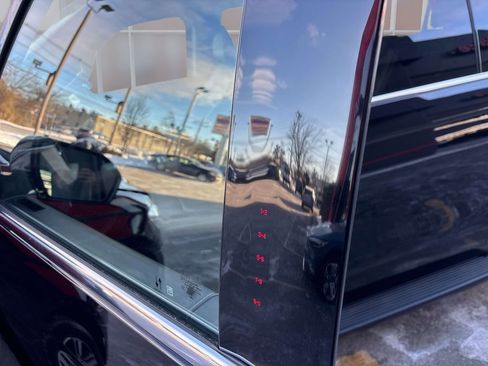 Used 2024 Ford Expedition Max Limited image 8