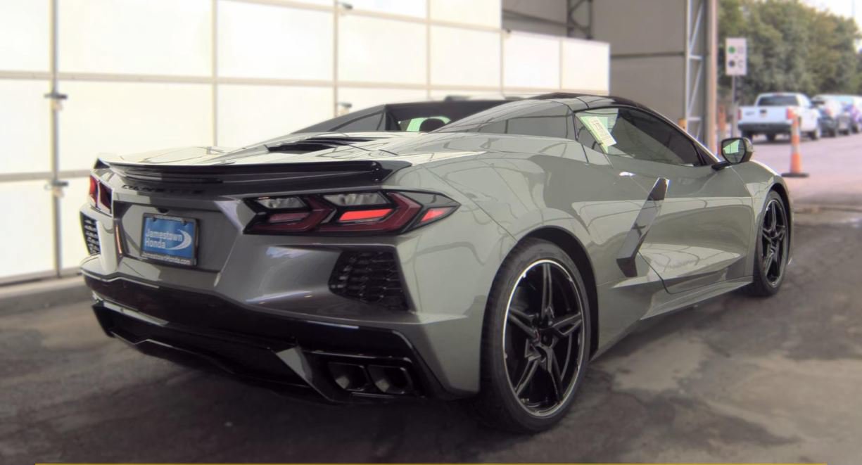 Used 2023 Chevrolet Corvette Stingray Preferred Conv RWD image 4