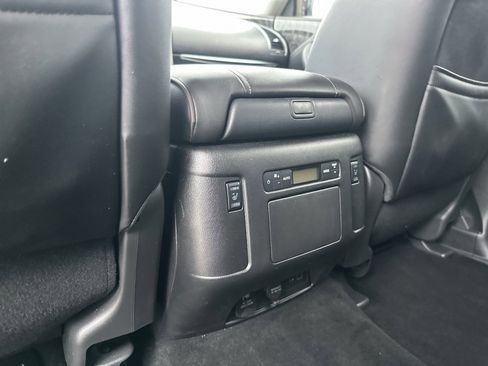 Used 2023 Nissan Armada Platinum image 23