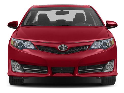 Used 2013 Toyota Camry LE FWD image 4