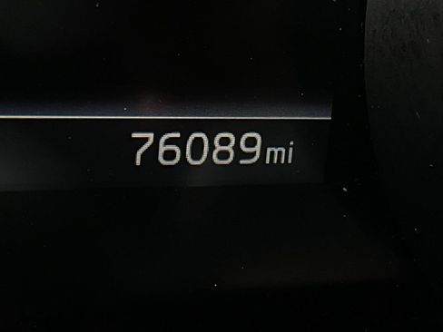 Certified 2023 Kia Carnival LX image 13