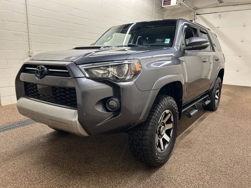 Used 2020 Toyota 4Runner TRD Off-Road Premium image 5