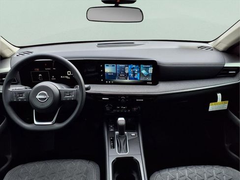 New 2026 Nissan Kicks SV image 13