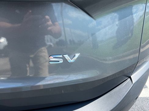 Used 2023 Nissan Rogue SV FWD image 11