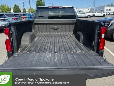Used 2022 Chevrolet Silverado 1500 Custom Trail Boss AWD/4WD image 16