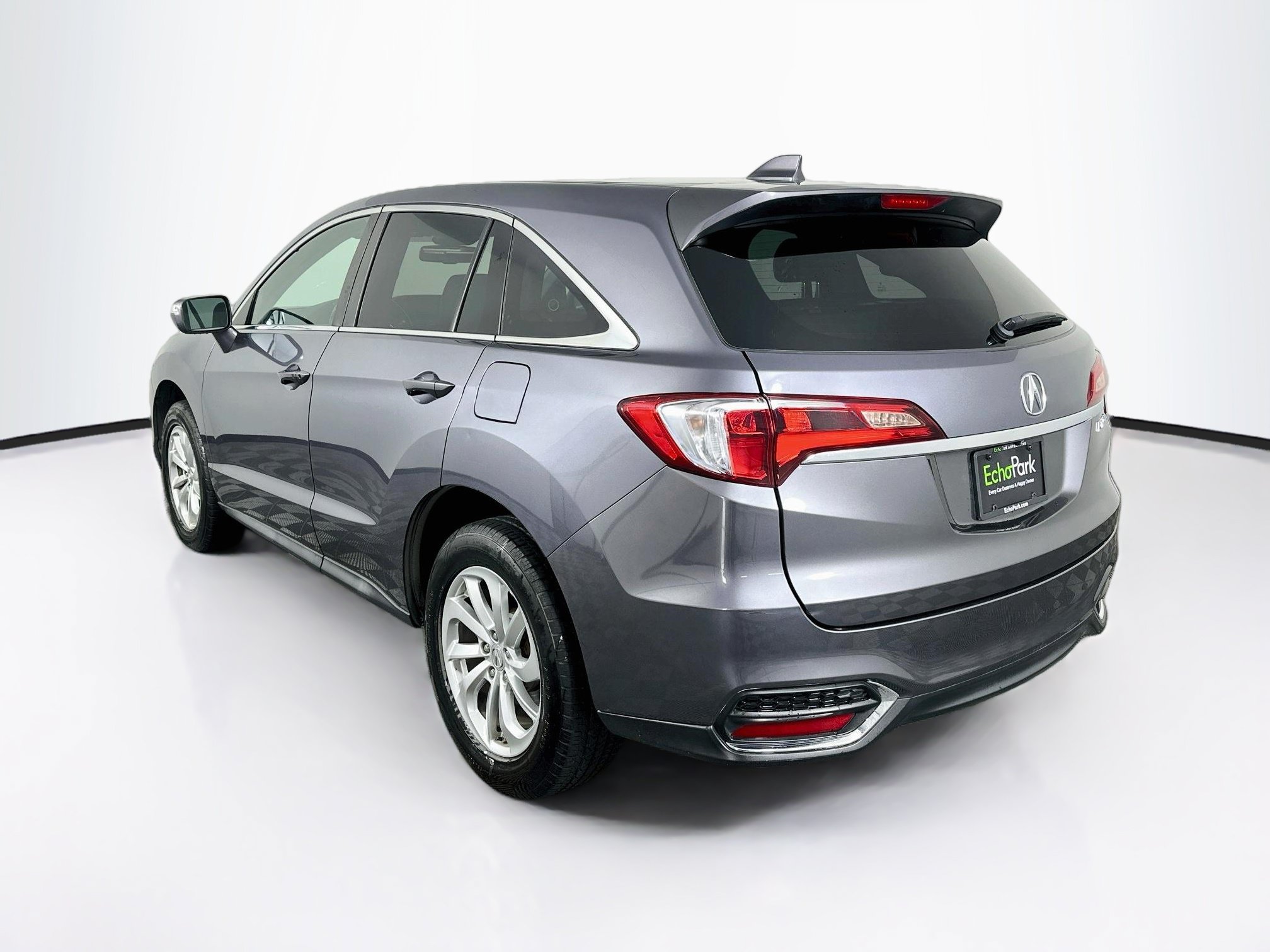Used 2017 Acura RDX w/ Tech & AcuraWatch Plus Pack FWD image 5