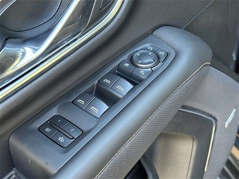 Used 2024 GMC Yukon XL AT4 w/ Technology Package image 22