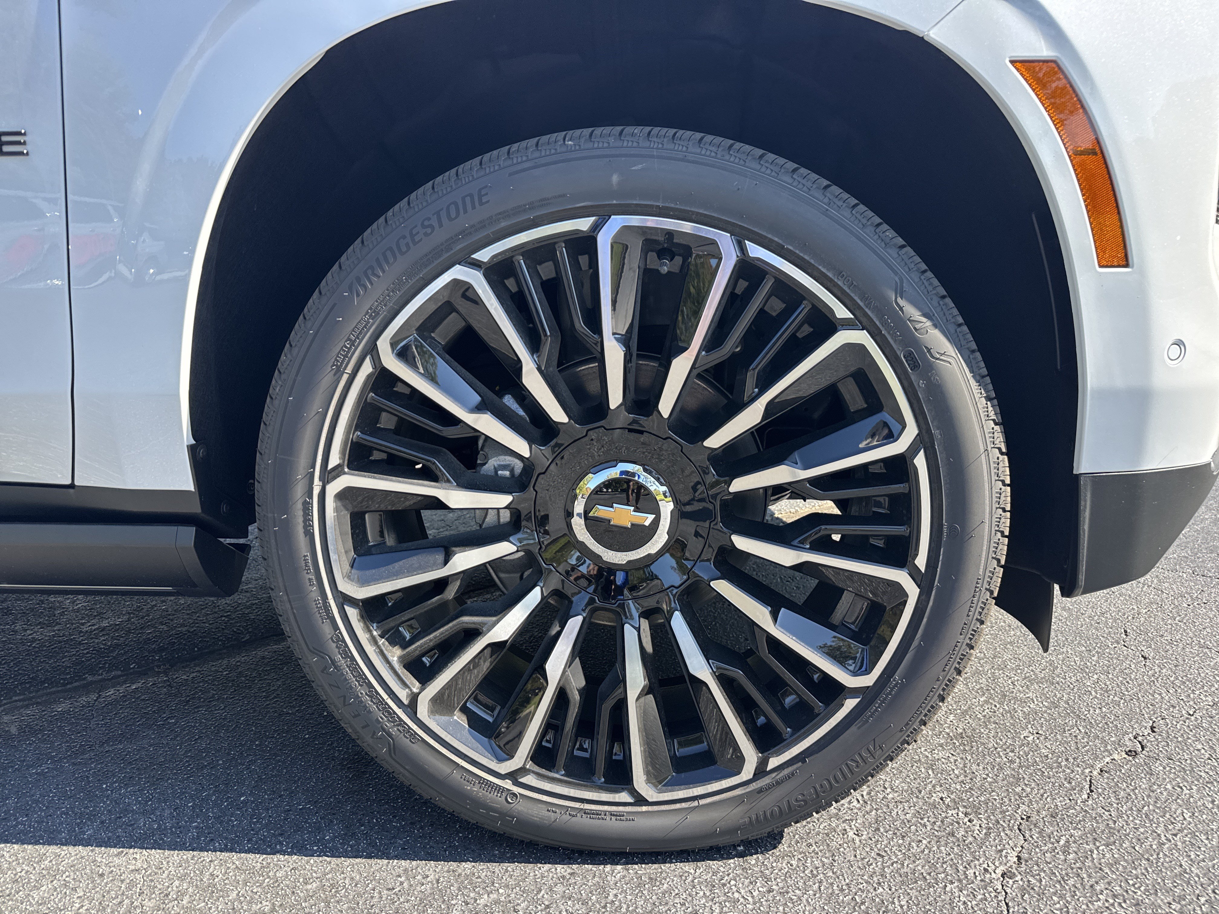 New 2027 Chevrolet Tahoe High Country AWD/4WD image 12