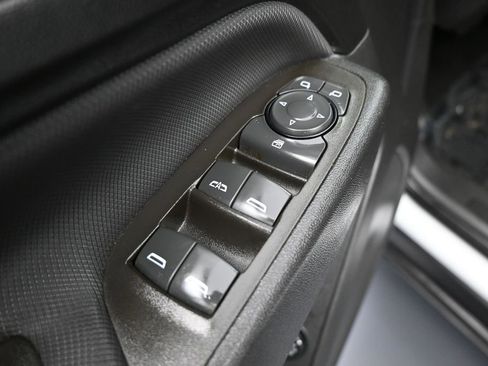Used 2023 Chevrolet Equinox RS FWD image 14