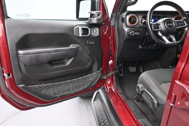 Used 2022 Jeep Gladiator Mojave w/ Trailer Tow Package AWD/4WD image 17