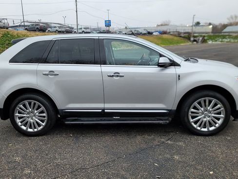 Used 2013 Lincoln MKX AWD image 14
