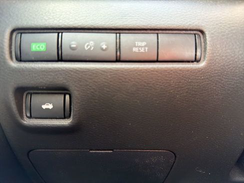 Used 2024 Nissan Sentra SR image 38