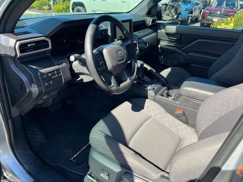 Certified 2025 Toyota Tacoma SR AWD/4WD image 9