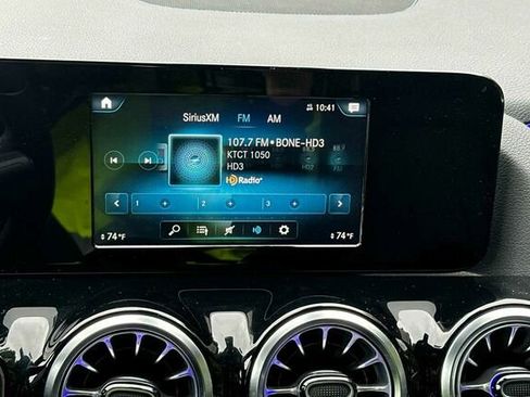 Used 2023 Mercedes-Benz GLA 250 4MATIC image 23