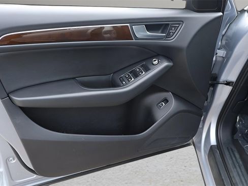 Used 2016 Audi Q5 2.0T Premium image 11