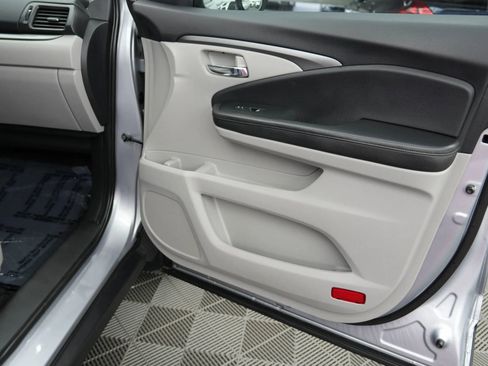 Used 2020 Honda Pilot EX-L image 6