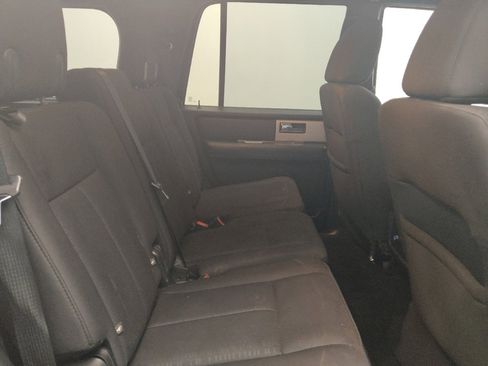 Used 2017 Ford Expedition XLT image 19