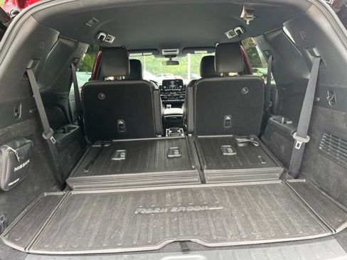 Used 2025 Nissan Pathfinder Rock Creek AWD/4WD image 32