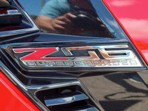 Used 2016 Chevrolet Corvette Z06 w/ LPO, Appearance Package image 11