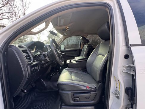 Used 2019 RAM 2500 Tradesman image 4