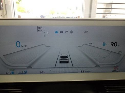 Used 2024 Hyundai Ioniq 5 SE RWD image 9
