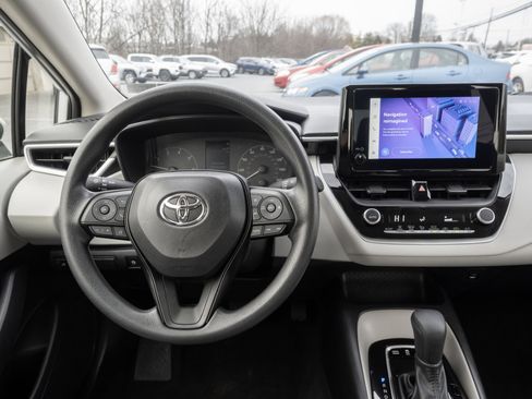 Used 2024 Toyota Corolla LE image 22