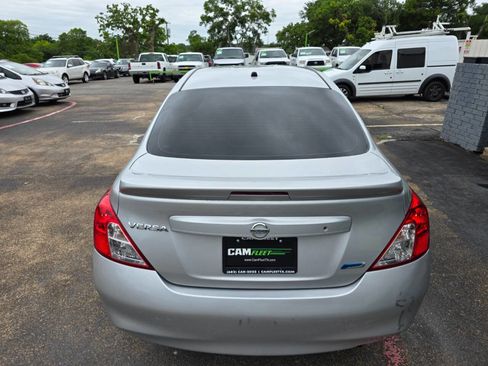 Used 2014 Nissan Versa S Plus image 9