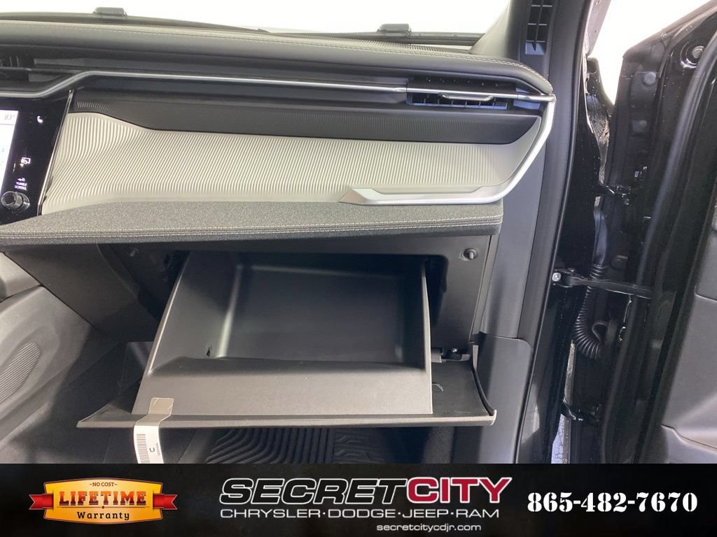 New 2026 Jeep Cherokee Laredo AWD/4WD image 30