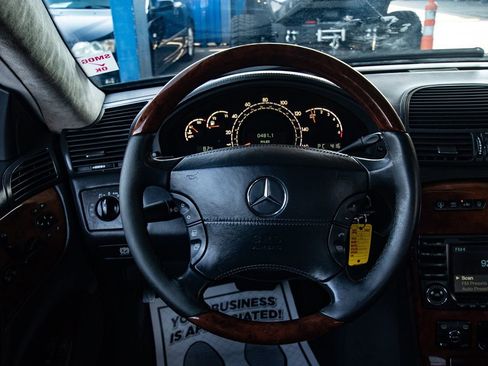 Used 2003 Mercedes-Benz CL 600 image 10