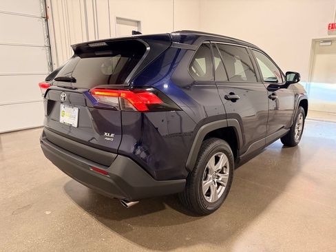 Used 2025 Toyota RAV4 XLE AWD/4WD image 5