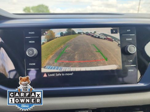 Used 2022 Volkswagen Taos SE image 26