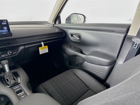 New 2026 Honda HR-V LX image 26