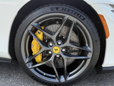 Used 2025 Ferrari Roma Spider image 18