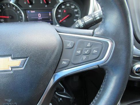 Used 2019 Chevrolet Equinox LT FWD image 22