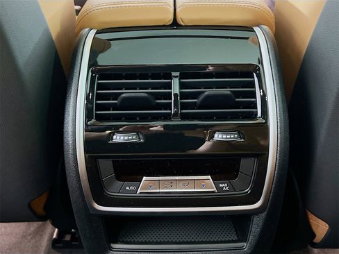 New 2026 BMW X5 xDrive40i w/ M Sport Package image 27