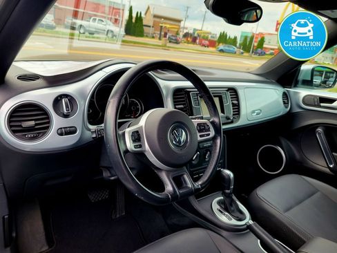 Used 2016 Volkswagen Beetle 1.8T S FWD image 5