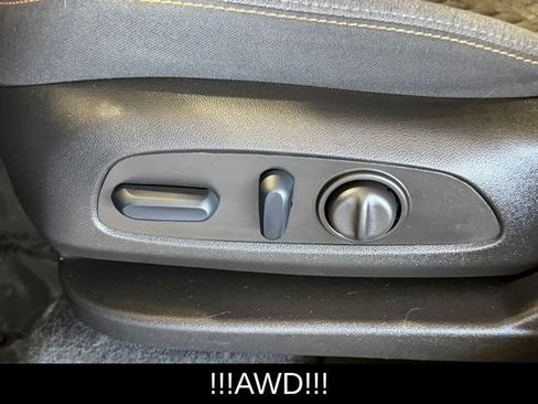 Used 2023 Chevrolet Equinox LT w/ Driver Convenience Package AWD/4WD image 26