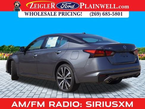 Used 2019 Nissan Altima 2.5 Platinum image 3