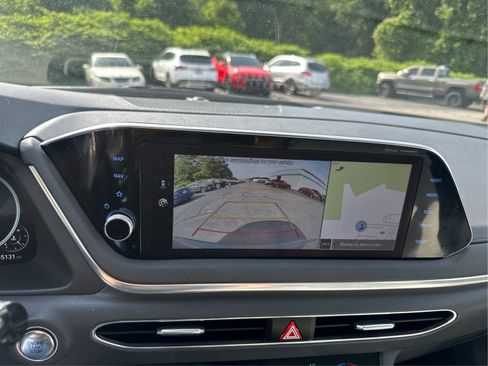 Certified 2023 Hyundai Sonata SEL w/ Convenience Package FWD image 16