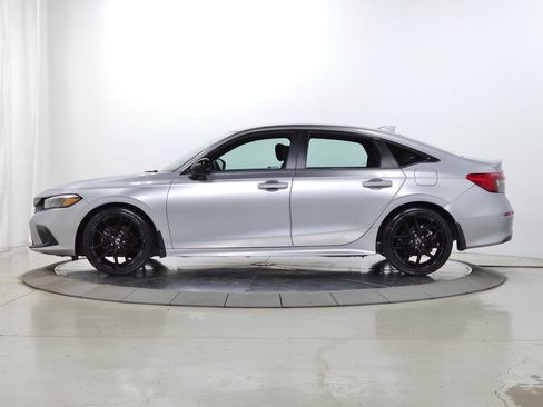 Used 2022 Honda Civic Sport image 4