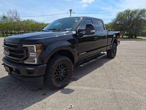 Used 2021 Ford F250 Lariat image 4