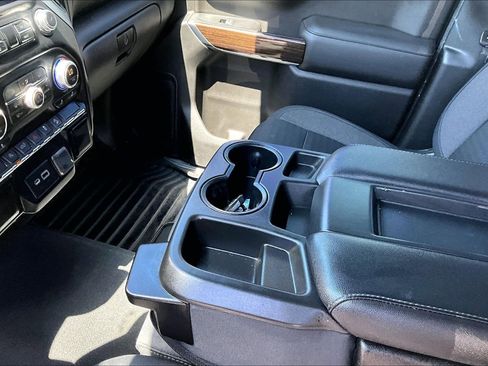 Used 2019 GMC Sierra 1500 SLE image 19