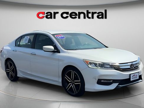 Used 2016 Honda Accord Sport image 7