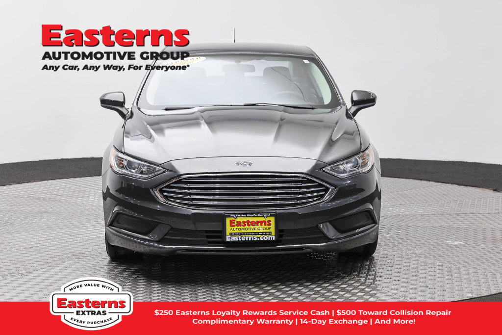 Used 2018 Ford Fusion S FWD image 3