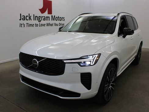New 2026 Volvo XC90 B6 Ultra w/ Protection Package AWD/4WD image 2