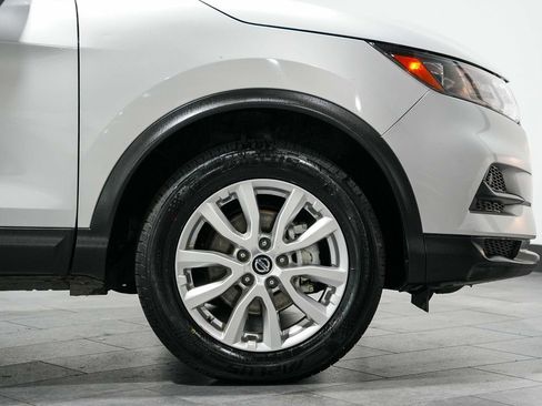 Used 2021 Nissan Rogue Sport S FWD image 9