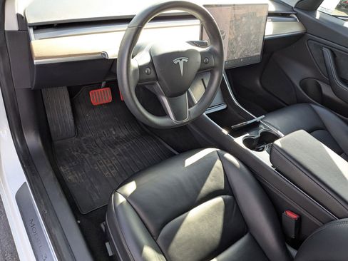 Used 2019 Tesla Model 3 Standard Range Plus image 17
