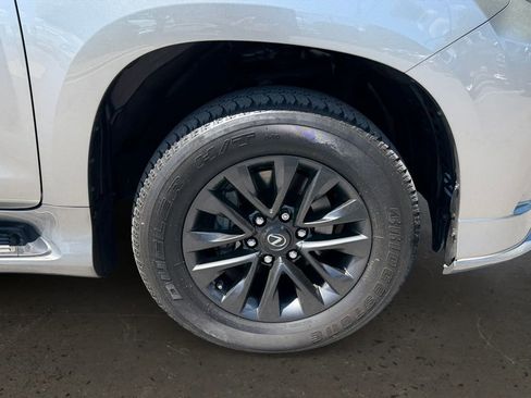 Used 2022 Lexus GX 460 Premium w/ Premium Plus Package AWD/4WD image 28